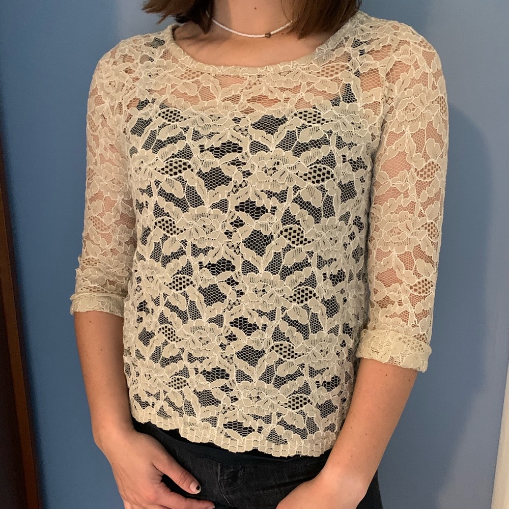 FOREVER 21 See through lace blouse